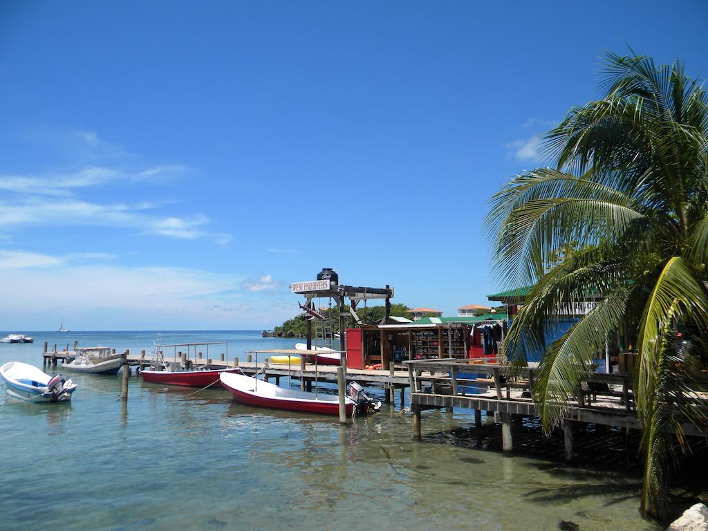 Mariposa Lodge West End Ngoại thất bức ảnh